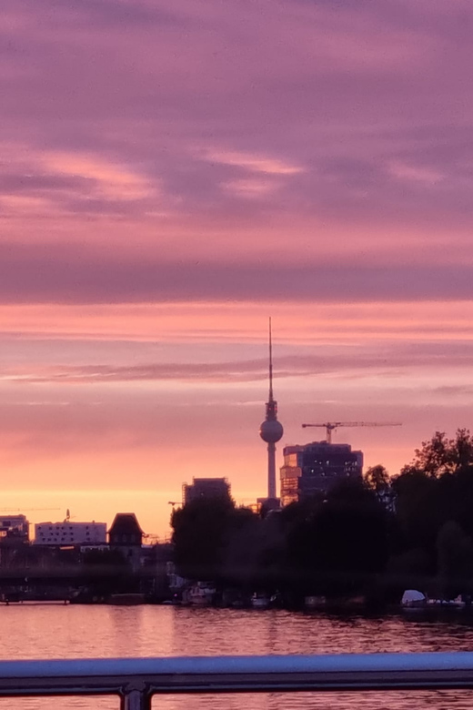 Berlin: Solar Powered Sunset Catamaran Cruise & Audio Guide - Oberbaum Bridge and the East Side Gallery