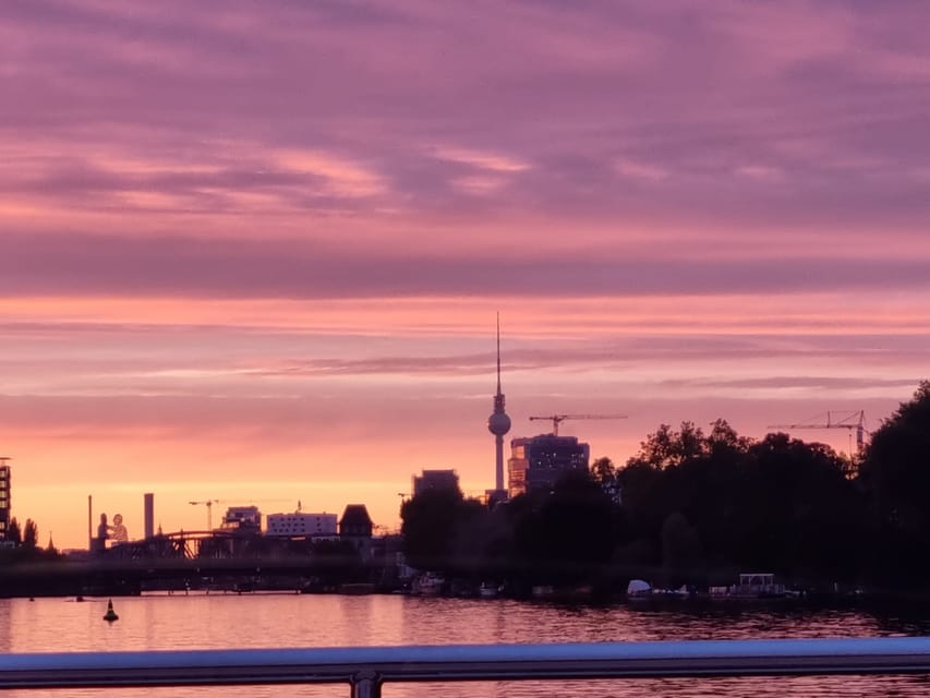 Berlin: Solar Powered Sunset Catamaran Cruise & Audio Guide - Boarding at Oberbaum Bridge