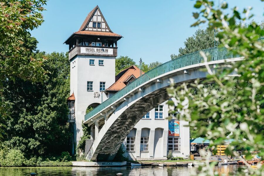 Berlin: Spree Boat Tour to Müggelsee - From Treptower Park to the open Spree