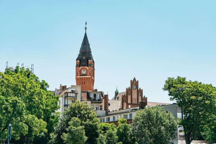 Berlin: Spree Boat Tour to Müggelsee - Commentary, language, and what you will actually learn
