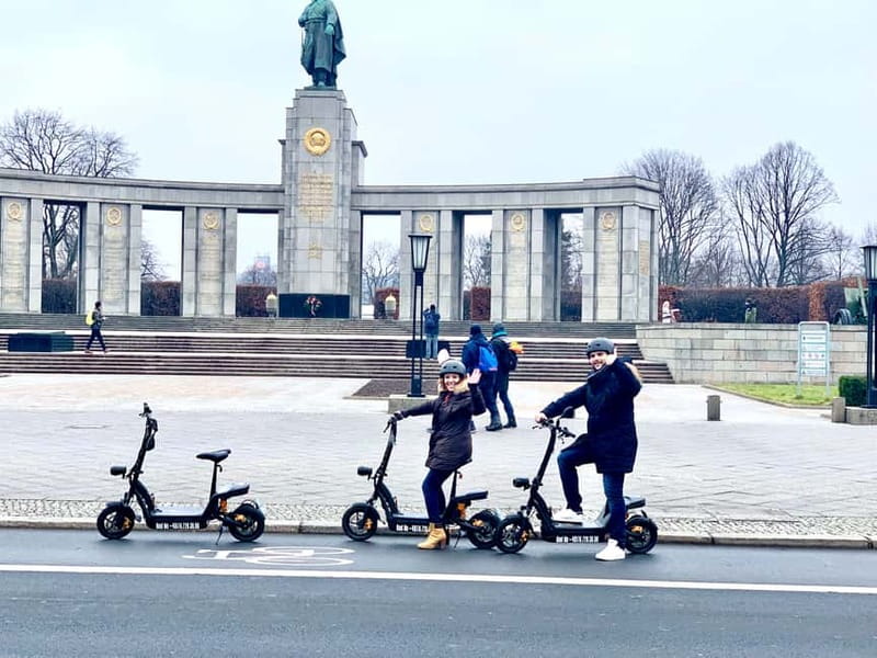 Berlin: Thrilling E-Scooter Adventure Tour - Starting on Claire-Waldoff-Straße