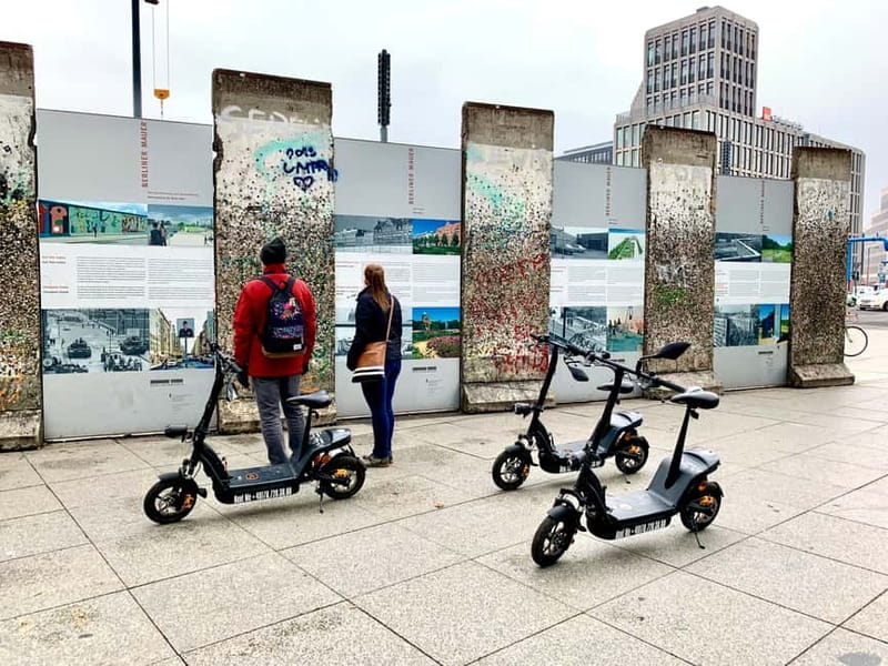 Berlin: Thrilling E-Scooter Adventure Tour - Riding through Berlin’s changing city