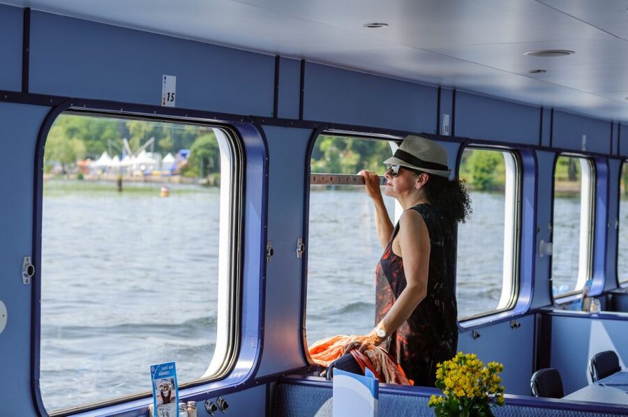 Berlin: World Heritage Cruise to Potsdam - Leaving Berlin from Wannsee