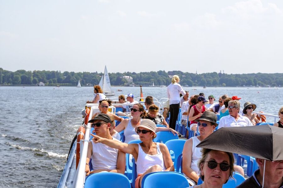 Berlin: World Heritage Cruise to Potsdam - Babelsberg, Flatow Tower, and Potsdam