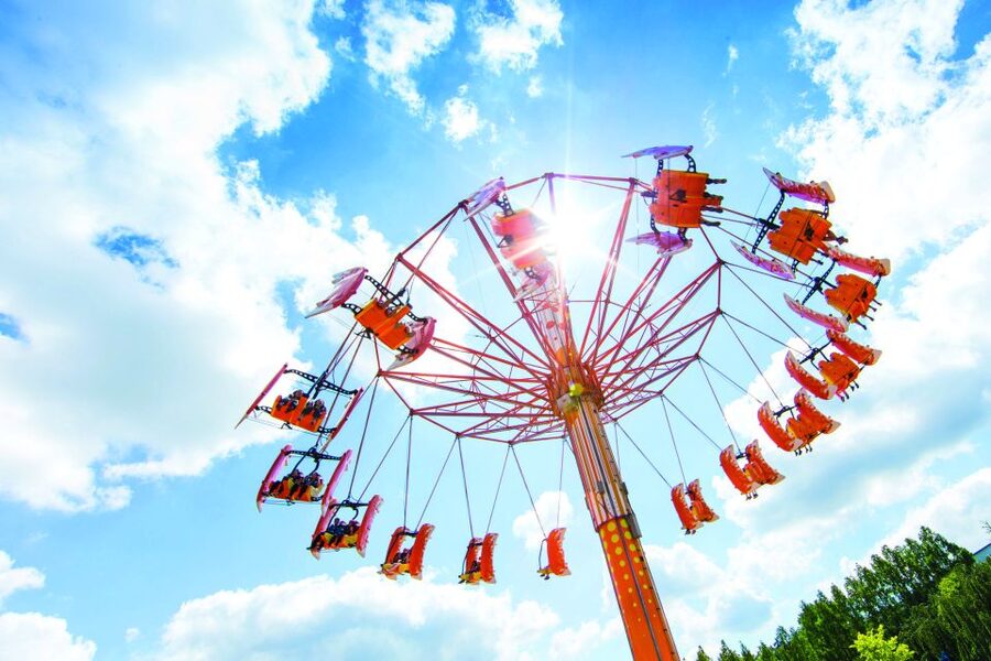 Bottrop: Movie Park Full-Day Admission Ticket - Movie Park Studio Tour works for mixed-age groups