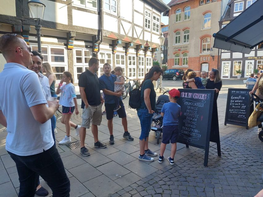 Braunschweig: Guided Walking Tour with Food Tastings - Four tastings, from spices to unusual ice cream