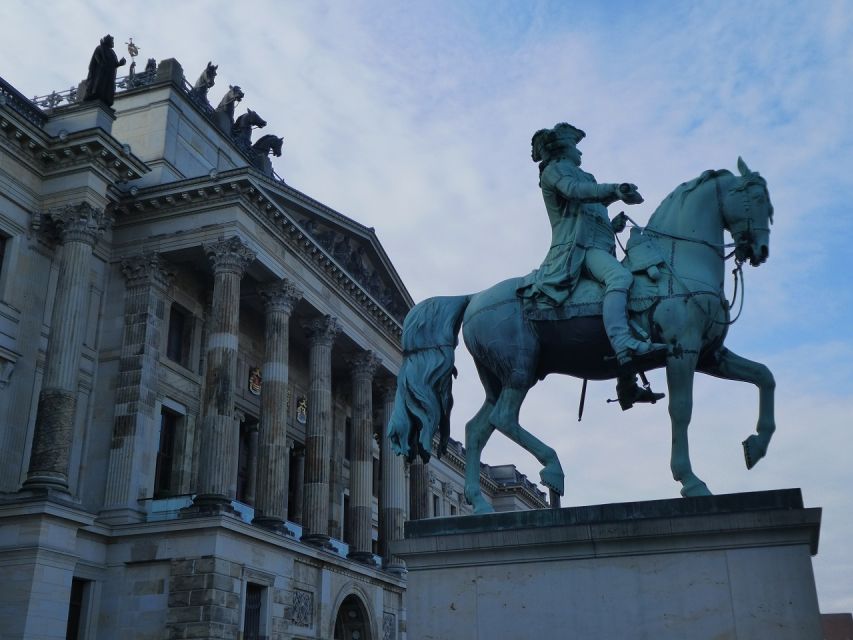 Braunschweig: Private City Walking Tour with Certified Guide - What the private format is really worth