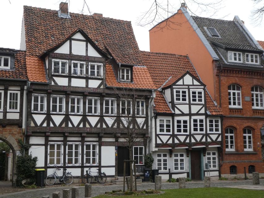 Braunschweig: Private City Walking Tour with Certified Guide - Timing, meeting point, and what to bring