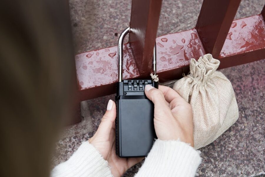 Bremen: Outdoor Escape Game in the Old Town - Turning Bremen Old Town into an escape room