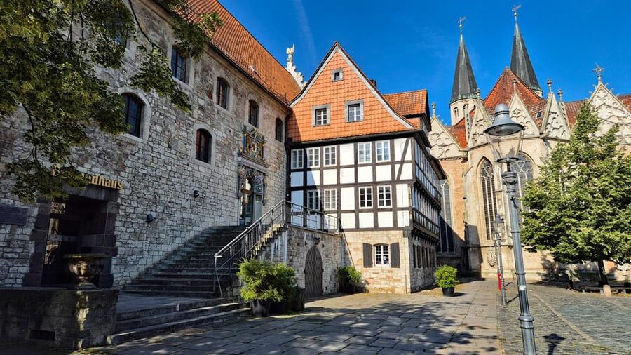City tour Braunschweig: diverse and full of surprises. - How Tom and Tobi shape the experience