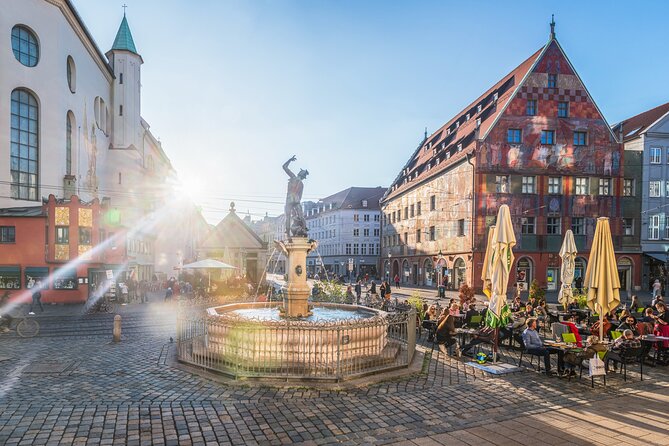 Classic city tour in the World Heritage City of Augsburg - Starting at Rathausplatz and the Town Hall