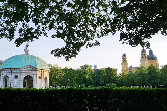 Classic Mike's Bike Tour daily @ 11.30 incl Beer Garden & Surfers - Hofgarten, the Residenz, and royal Munich