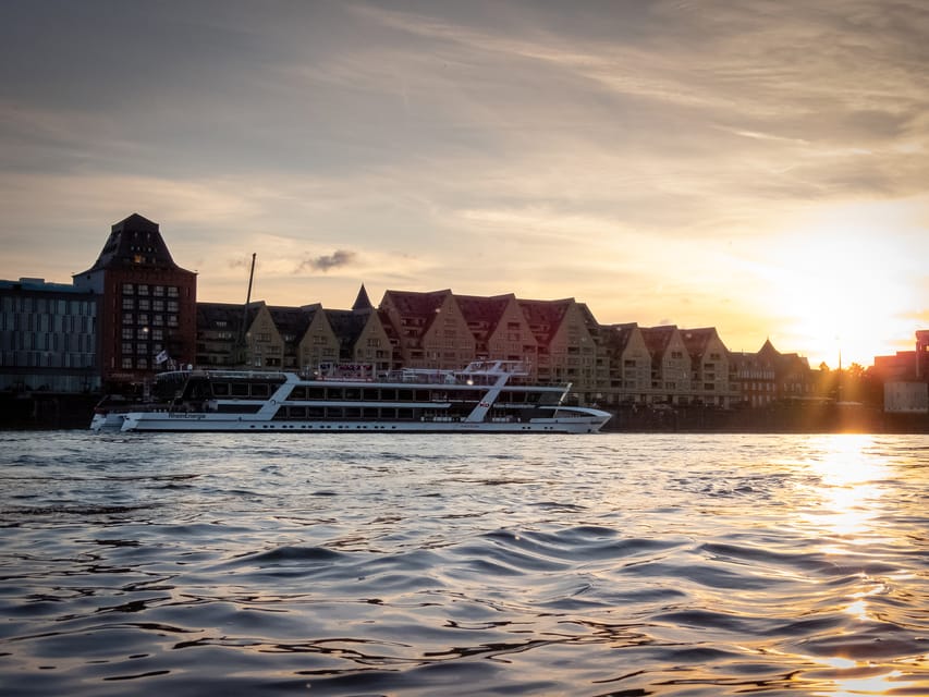 Cologne: 2-Hour Evening Cruise on the Rhine River - Practical timing and boarding advice