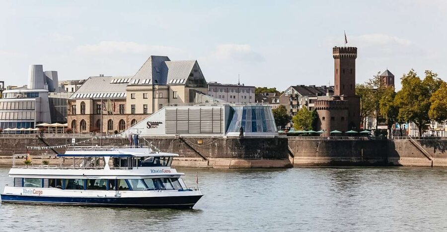 Cologne: 3-Hour Harbor Tour Cruise - Deutz and Mülheim: seeing Cologne from the opposite bank
