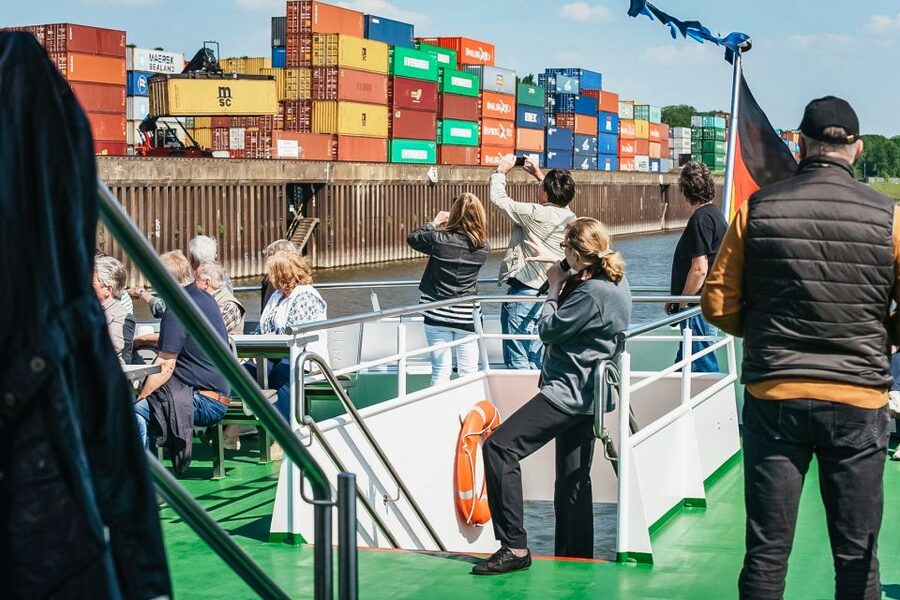 Cologne: 3-Hour Harbor Tour Cruise - What the three-hour format means for you