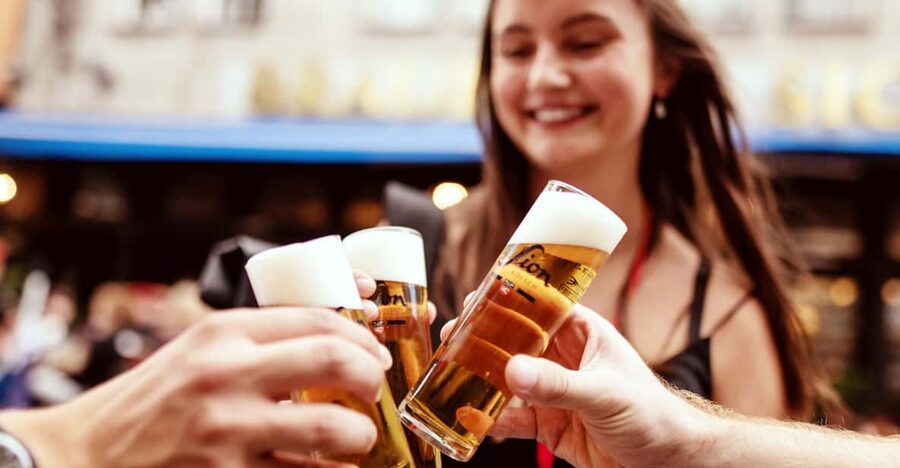 Cologne: Brewery Tour with 3 Kölsch Beer Tastings - Starting beside Cologne Cathedral