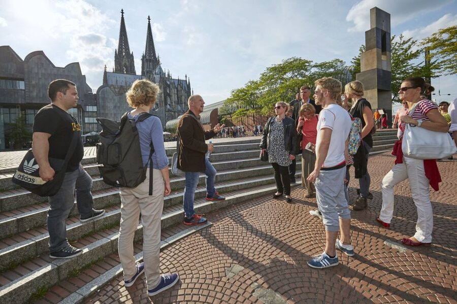 Cologne: Guided Highlights Tour with a Local - From modern art to the Rhine
