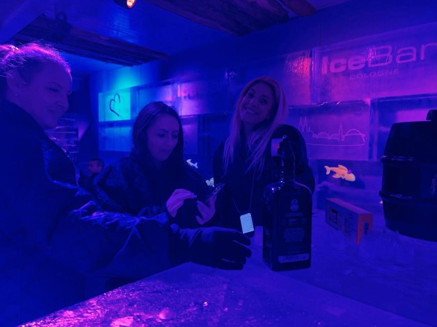Cologne: IceBar Entry Ticket with Drinks - Getting to the IceBar near Friesenplatz