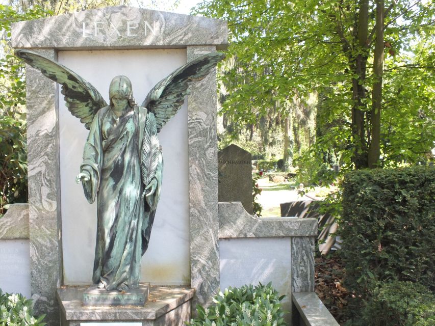 Cologne: Melaten Cemetery Life, Love and Death Tour - A two-hour route with a clear theme