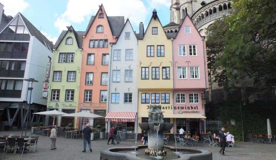 Cologne: The Night Watchman Old Town Walking Tour in German - Practical advice for a smoother evening