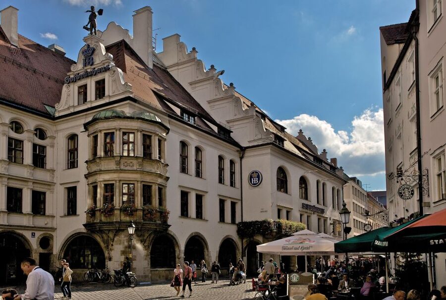 Discover Munich 2-Hour Small Group Walking Tour - Weather and comfort on the route