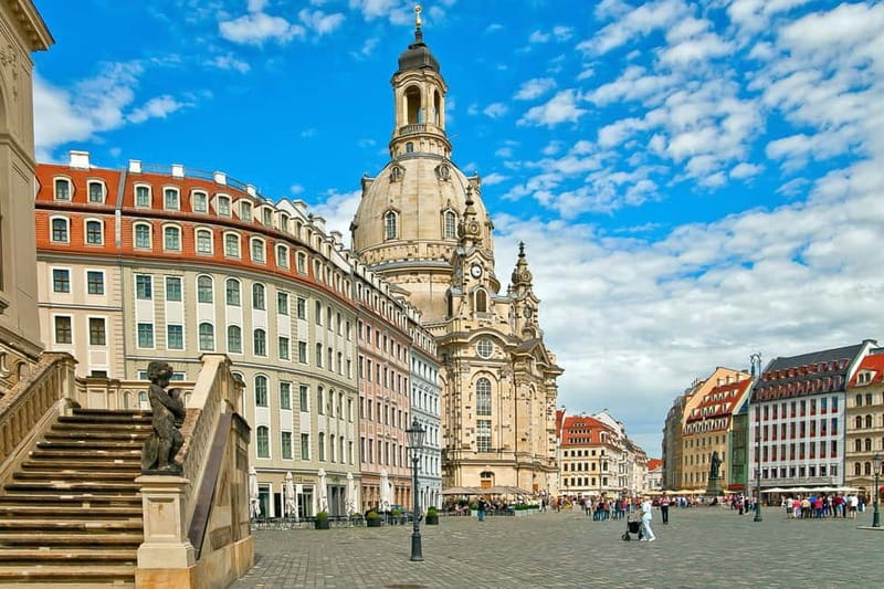 Dresden: City & Semperoper Guided Walking Tour - Key points at a glance