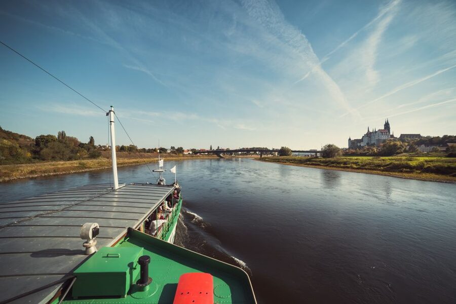 Dresden: Elbe River Cruise to Meissen - Choosing between the cathedral, porcelain, and old town