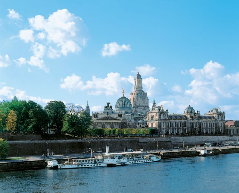 Dresden: Elbe River Cruise to Meissen - Watching the Elbe and Saxon vineyards
