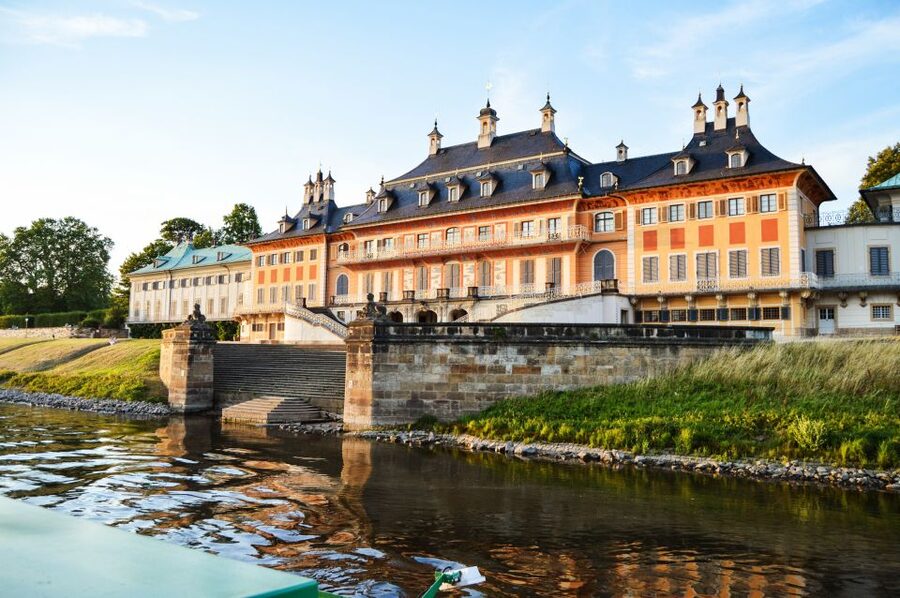 Dresden: Elbe River Cruise to Pillnitz Castle - Setting Out Beneath Brühlsche Terrasse