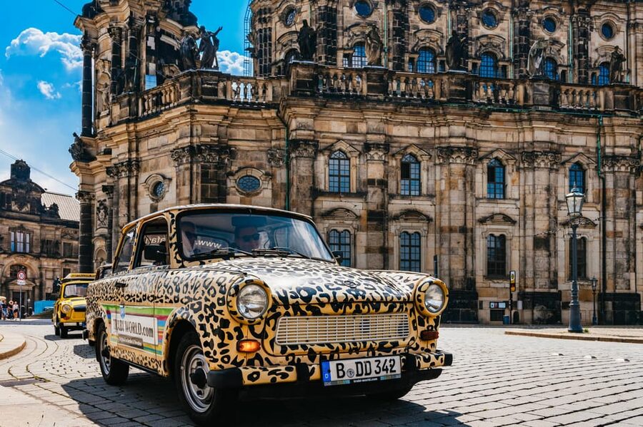 Dresden: Guided Sightseeing Tour in Classic Trabi Car - Starting at TrabiWorld with a short driving lesson