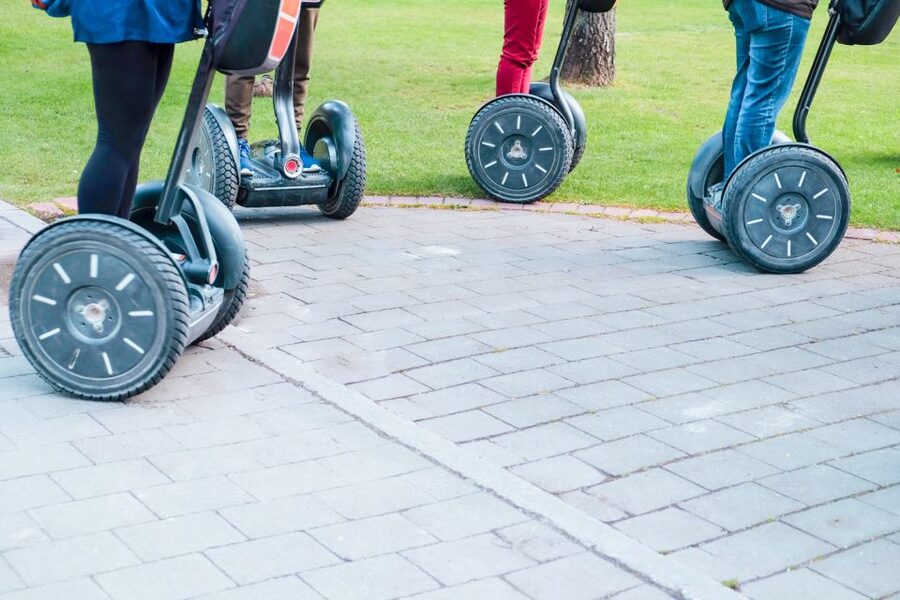 Dresden: Segway Tour Along the Elbe and Old Town - Crossing from the Elbe to the Frauenkirche