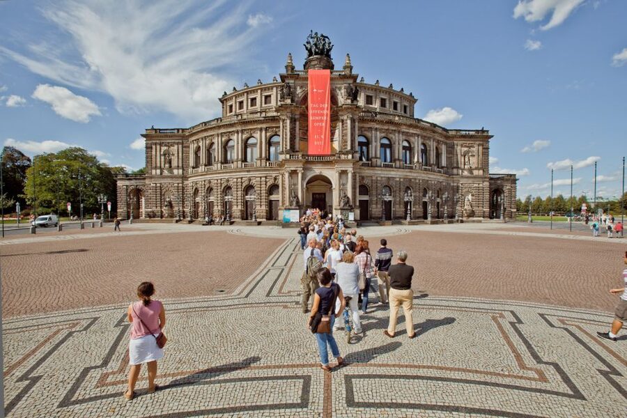 Dresden: Semperoper and Old Town Tour - Why the Semperoper is the right place to begin
