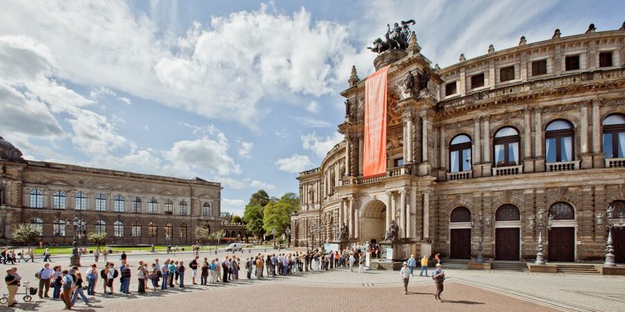 Dresden: Semperoper and Old Town Tour - The photography rule and other small surprises