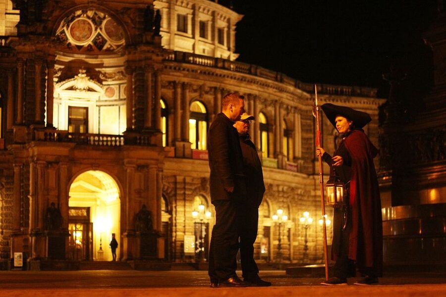 Dresden: The Original Night Watchman Tour in Lantern Light - The Frauenkirche finish and the Schlummertrunk