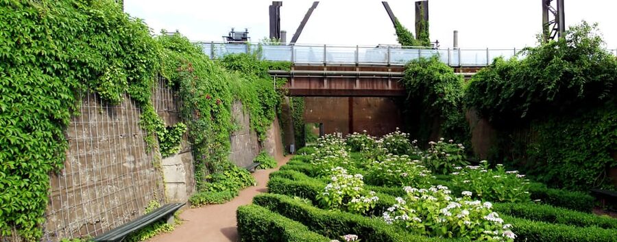 Duisburg Landscape Park GPS treasure hunt in old ironworks - Choosing the right road book for your group
