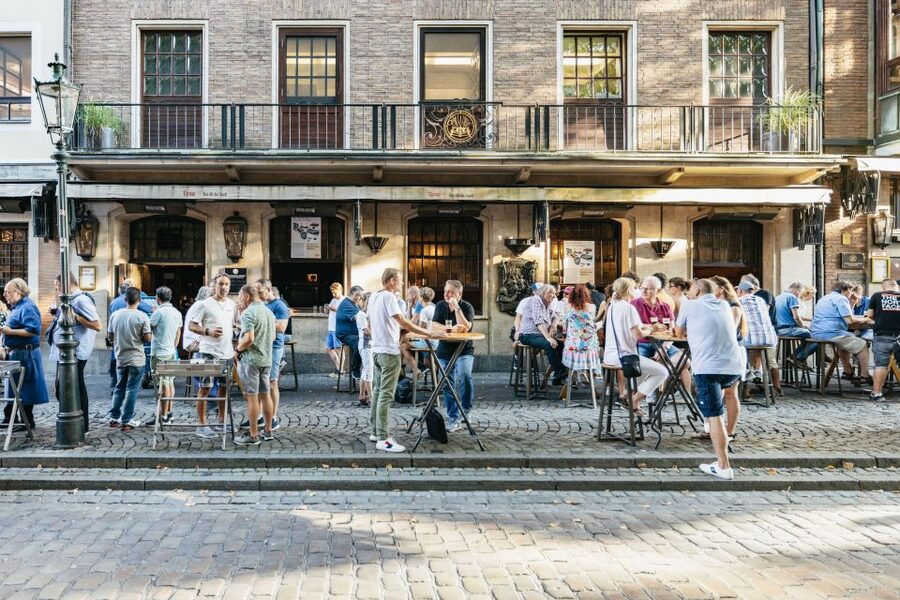 Düsseldorf: Altbier-Safari Beer Walking Tour - Why Altbier is the right way to meet Düsseldorf