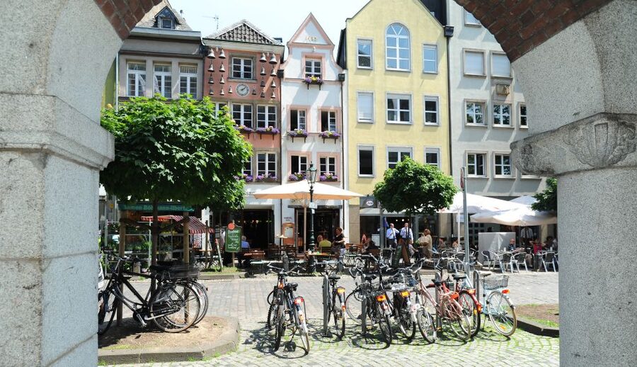Düsseldorf: Altstadt Guided Tour - Starting at Rheintraße 3 in the Altstadt
