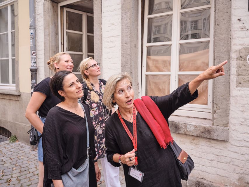Düsseldorf: Altstadt Guided Tour - St. Lambertus and the mystery of the twisted tower
