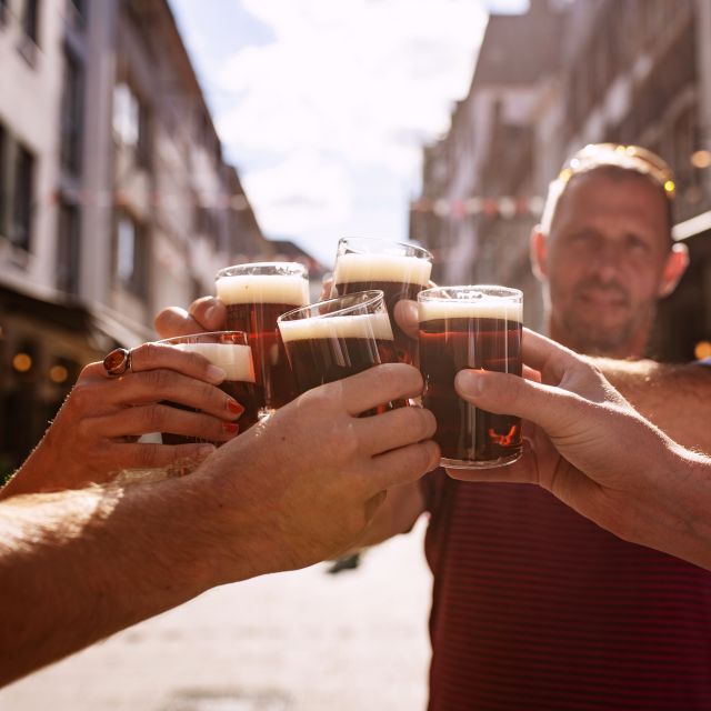 Düsseldorf: Brewery Tour with Alt Beer Tastings - The stories are more than filler between tastings