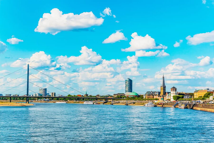Düsseldorf: City Sightseeing Cruise on the Rhine - Who will enjoy this cruise most?