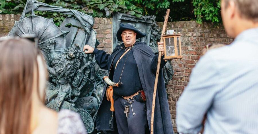 Düsseldorf: Guided Tour with a Night Watchman - Burgplatz and the stories behind the square