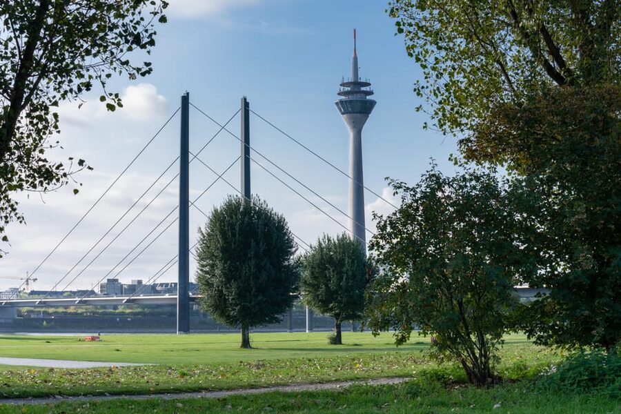 Düsseldorf: Rhine Tower Adult Entry - Why the Rhine Tower is worth your time