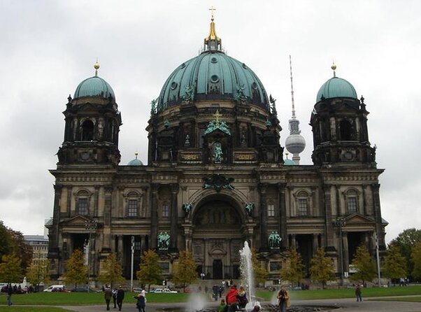 Explore Berlin: See All The Iconic Sights & Some Hidden Gems - Key points at a glance