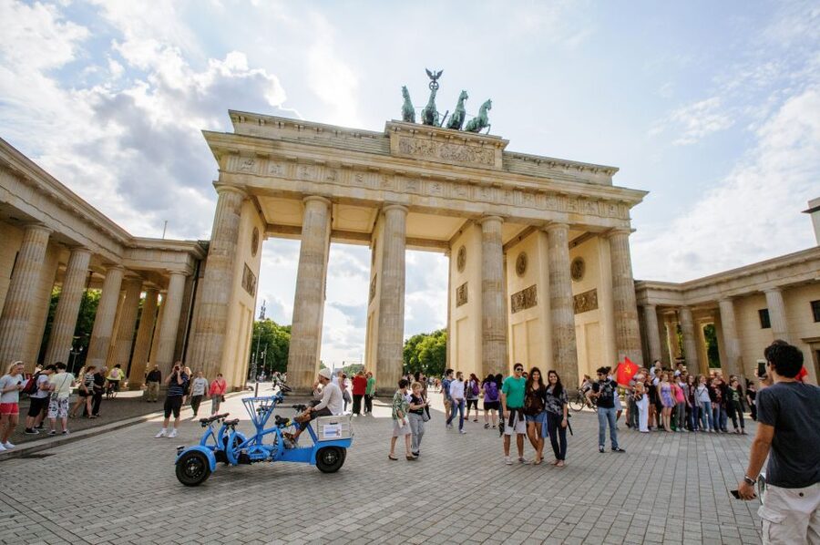 Explore Berlin: Walking Tour of All The Iconic Sites - Key points at a glance