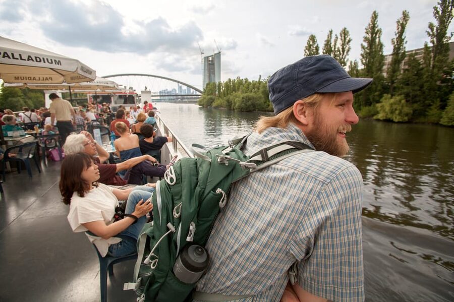 Frankfurt: 1-Hour Panorama Boat Cruise on the river Main - When to book and where to sit