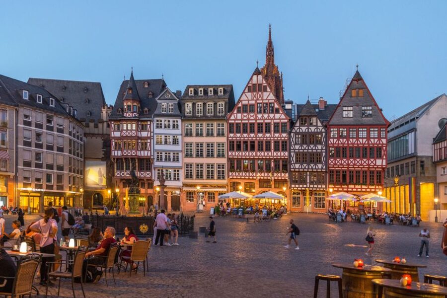 Frankfurt: Highlights and New Old Town English-Language Tour - Crossing the Eiserner Steg footbridge