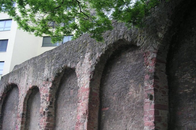 Frankfurt Highlights English Walking Tour - City planning and the Frankfurt of today