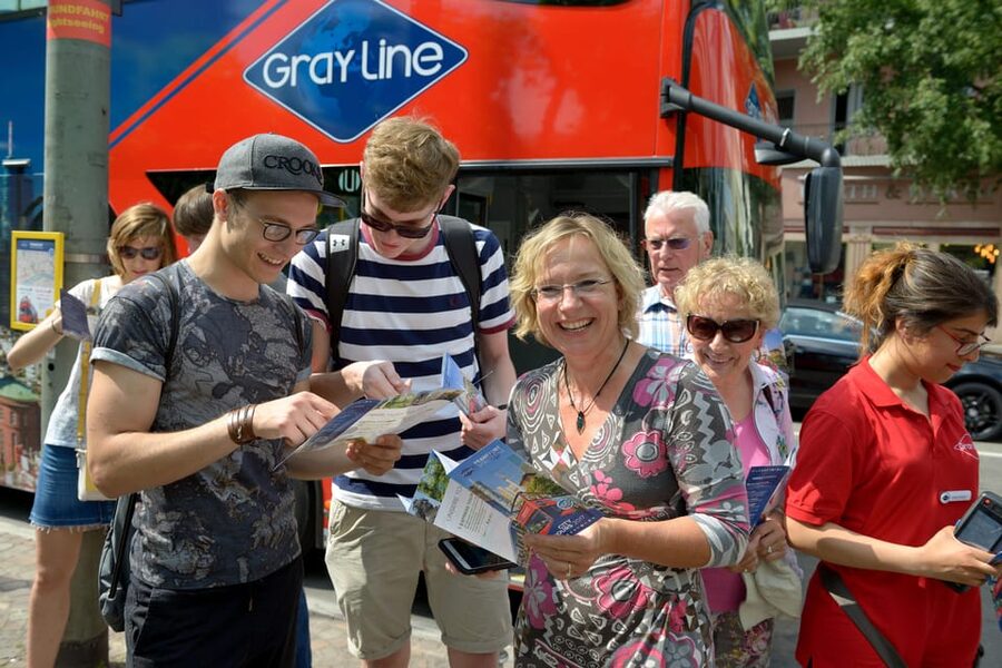 Frankfurt: Hop-On, Hop-Off Grand or Express Bus Ticket - Sachsenhausen and the eastern route