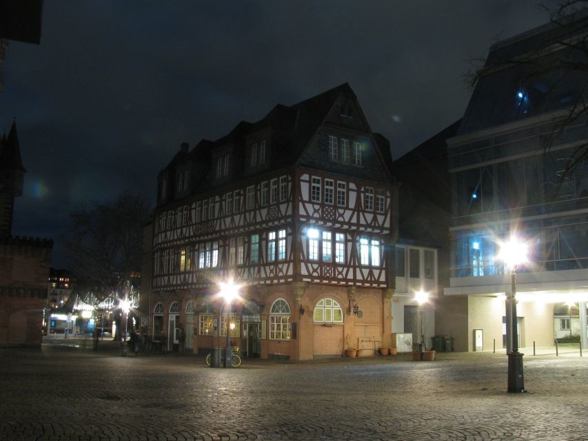 Frankfurt: Scary Sightseeing Tour with The Hangman - From royal ceremonies to the executioner’s trade