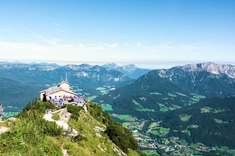 From Munich: Guided Group Tour to Eagle’s Nest - The drive through Bavaria and the bakery stop